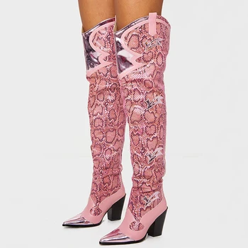 Секси розови ботуши над коляното с змеиным дизайн, високи токчета с дебелина 10 см, Т-образни платформа, Голям размер на 43, Дамски ботуши в цвят на модния подиум