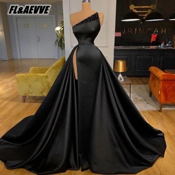 Снимка на Черна вечерна рокля с дължина 2023 Русалка трапецовидна форма с дължина до пода с прерязано за бала